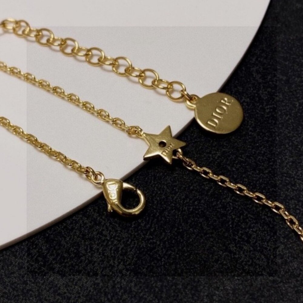 Nifty Star & Letter Dior Chain - Picture 7 of 7